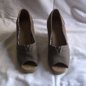 Toms gray espadrilles
